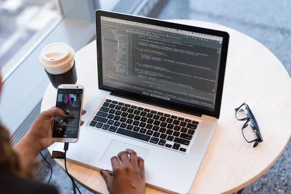 Cómo usar un scrapper y Machine learning para tu marca